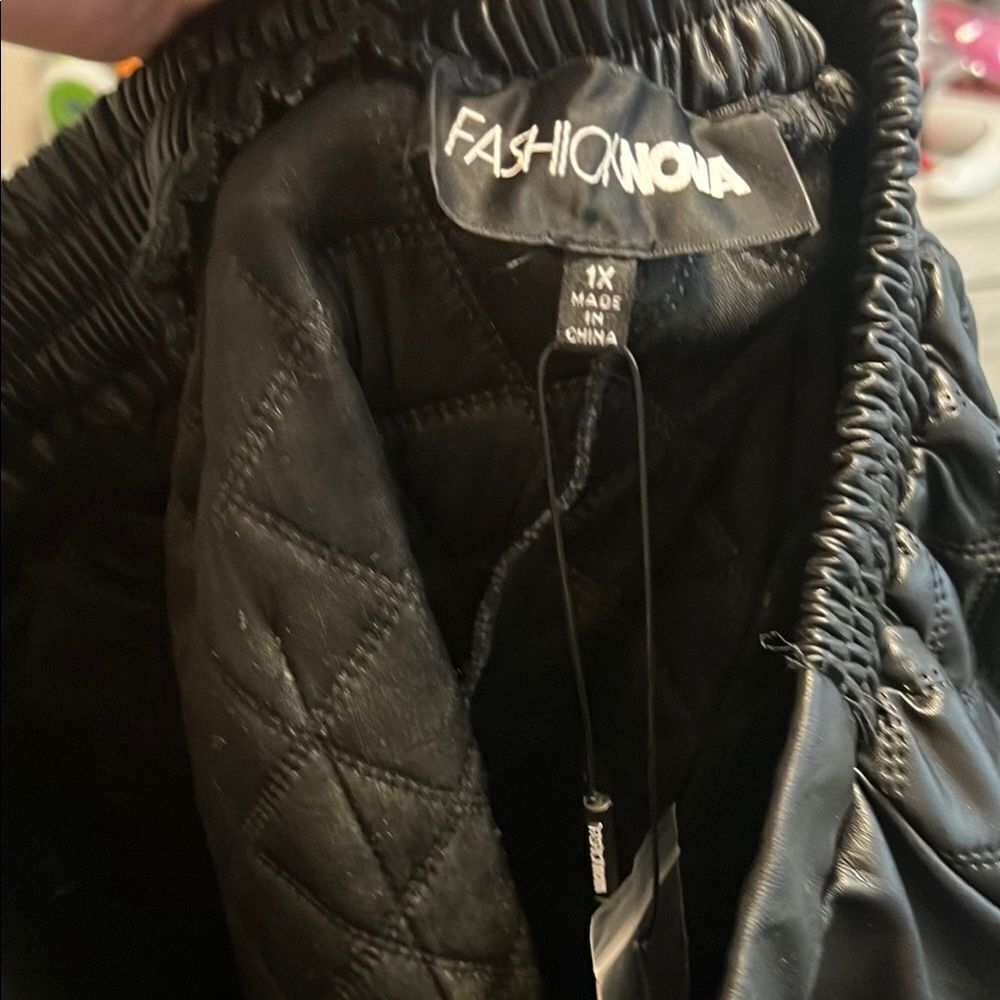Fashion Nova Peyton Quilted Jogger Black Faux Leather High Waisted Pants Modern - Picture 9 of 16